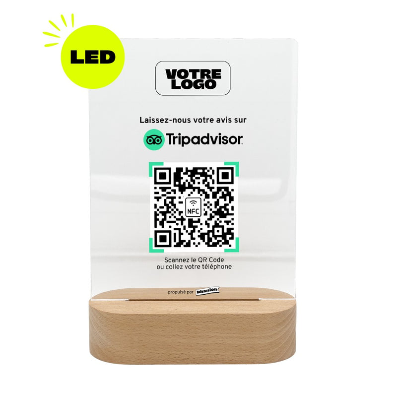 Plaque NFC et QR code avis Tripadvisor LED rectangulaire personnalisée avec logo NFC et QR code vert sur socle en bois naturel - Phanion