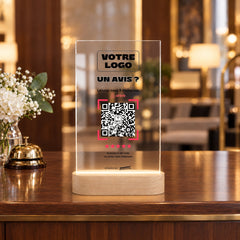 Plaque avis personnalisée LED à la réception d’un hôtel