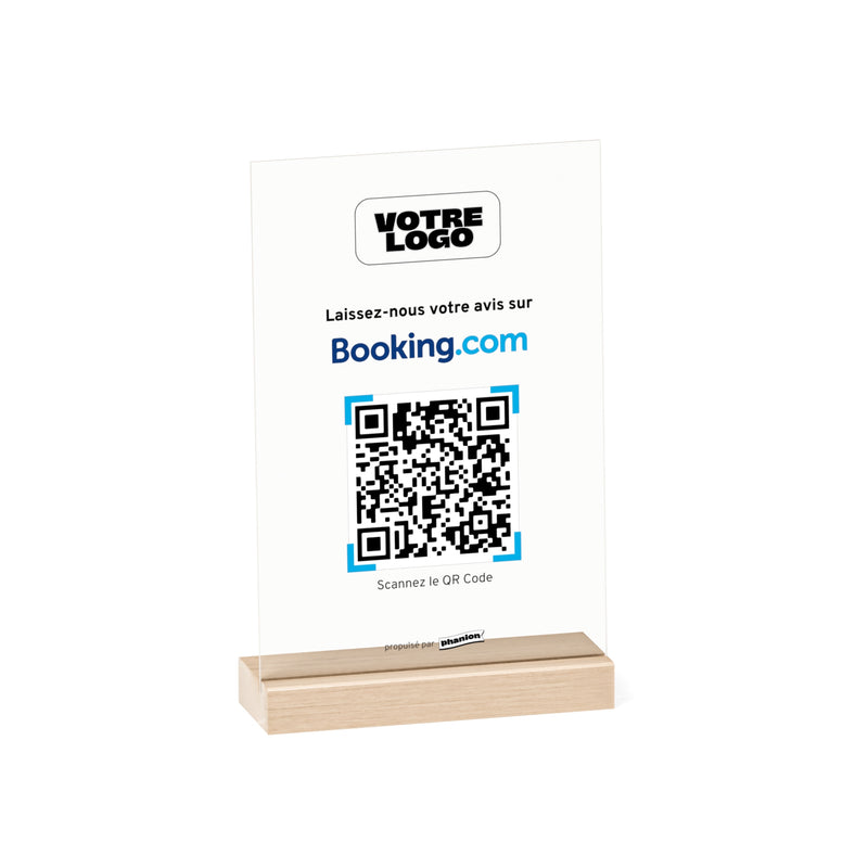 Plaque QR code avis Booking rectangulaire personnalisée avec logo et QR code sur socle en bois naturel - Phanion