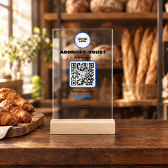 Plaque réseaux sociaux personnalisée en acrylique dans une boulangerie