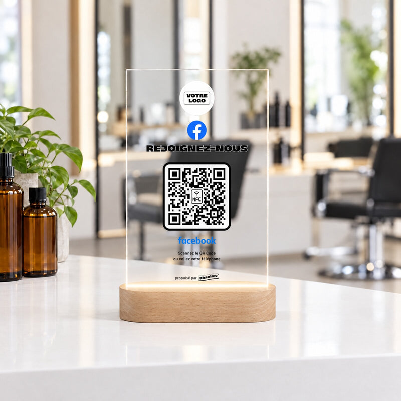 Plaque avis LED personnalisée dans un salon de coiffure