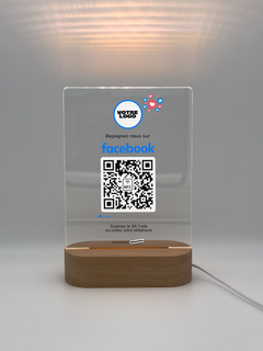 Plaque NFC QR code Facebook LED allumée avec éclairage lumineux sur socle bois personnalisée - Phanion