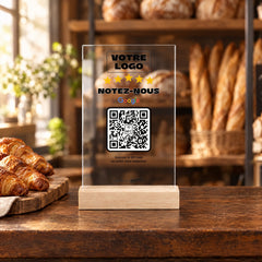 Plaque avis personnalisée en acrylique dans une boulangerie
