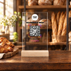 Plaque avis personnalisée en acrylique dans une boulangerie