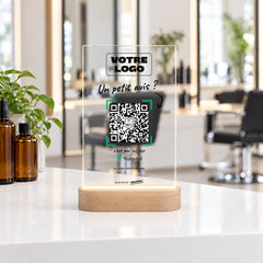 Plaque avis personnalisée LED dans un salon de coiffure