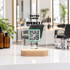 Plaque avis LED personnalisée dans un salon de coiffure