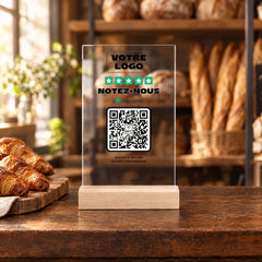 Plaque avis personnalisée en acrylique dans une boulangerie
