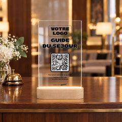 Plaque accueil personnalisée LED à la réception d’un hôtel