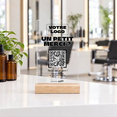 Plaque pourboire personnalisée en acrylique dans un salon de coiffure