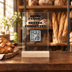 Plaque wifi personnalisée en acrylique dans une boulangerie